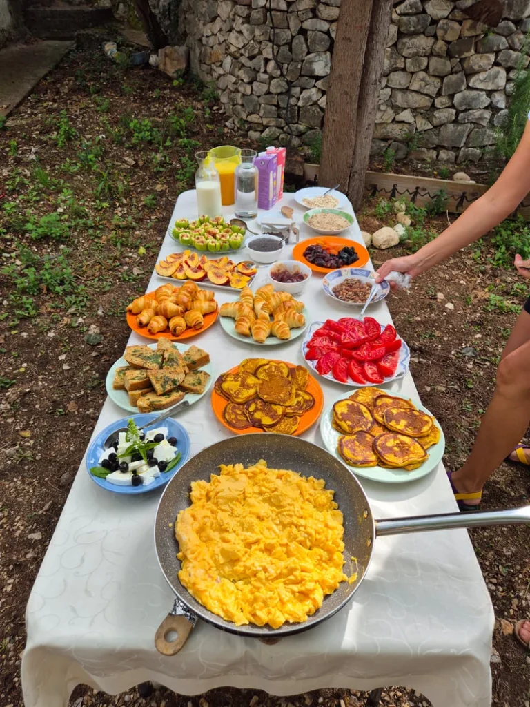 FOOD